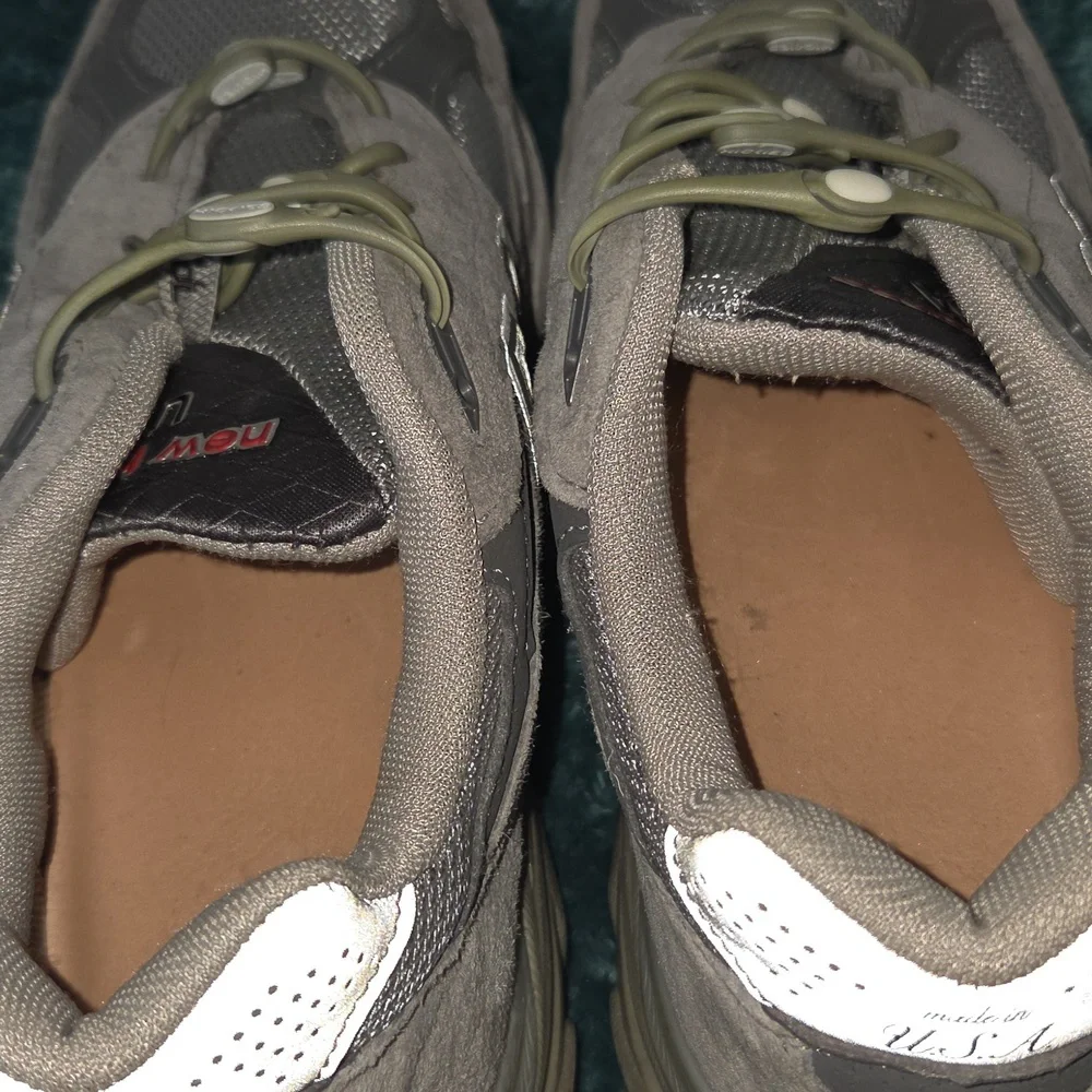 New Balance 990 Womens Gray and White Athletic Shoes Size 9.5 - Picture 11 of 11